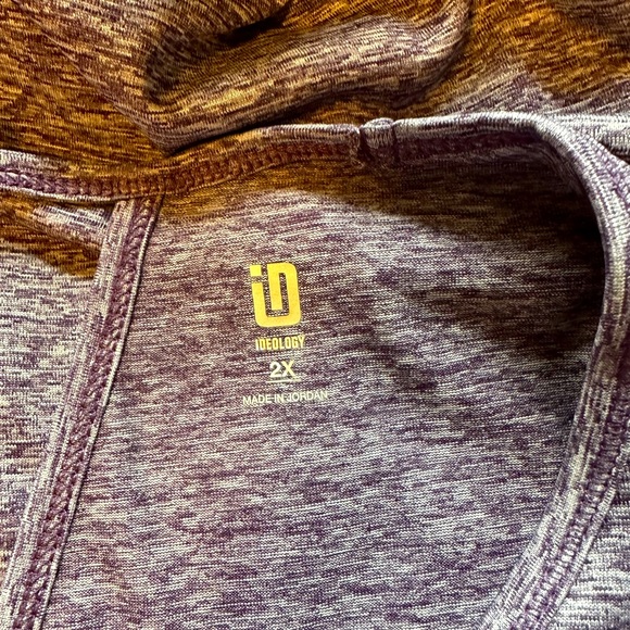 IDEOLOGY PERFORMANCE TOP. Size 2X. - Picture 3 of 7